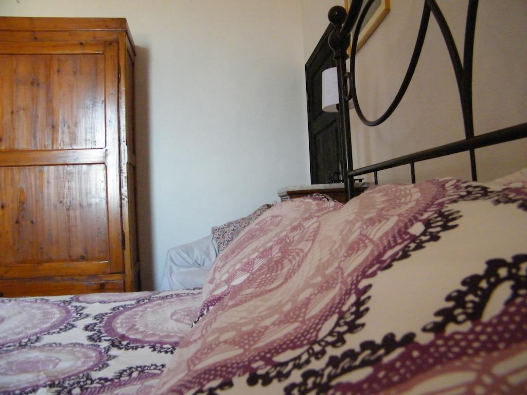 B&B Il Glicine Montefollonico Eksteriør bilde