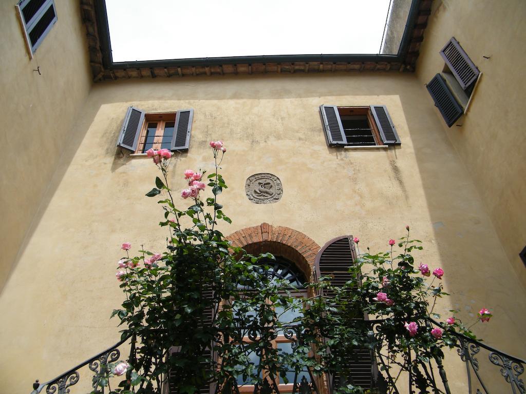B&B Il Glicine Montefollonico Eksteriør bilde